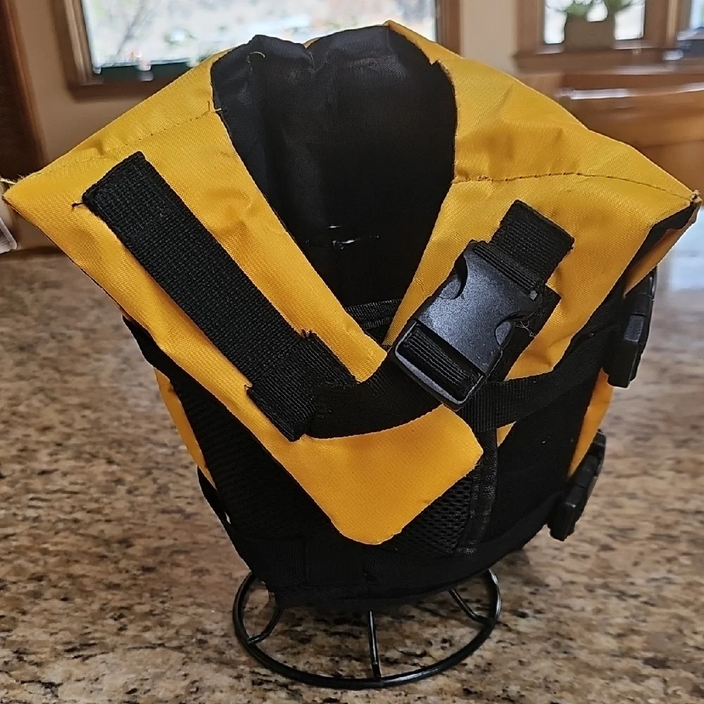 NWoT Yellow Dog Life Jacket with Black Straps fits medium size dog - adjustable